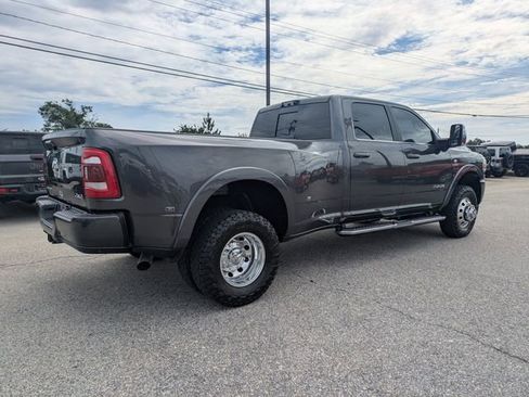 Used 2024 RAM 3500 Limited AWD/4WD image 4