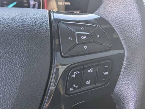 Used 2018 Ford Explorer XLT w/ Equipment Group 202A image 29