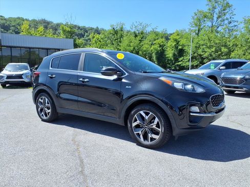 Used 2020 Kia Sportage EX AWD/4WD image 3