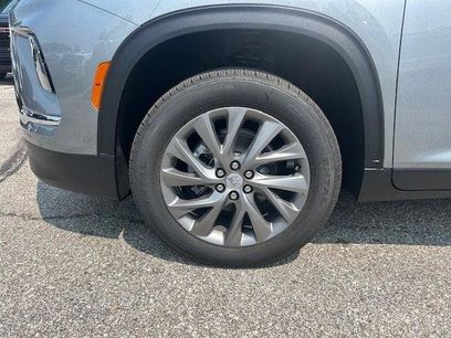 New 2026 Buick Enclave Preferred w/ Power Package