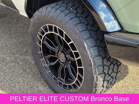 New 2025 Ford Bronco 2-Door image 5