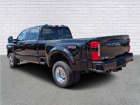 New 2026 Ford F350 Platinum w/ FX4 Off-Road Package AWD/4WD image 3