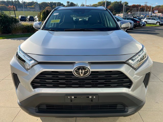 Used 2025 Toyota RAV4 XLE w/ Convenience Package AWD/4WD image 2