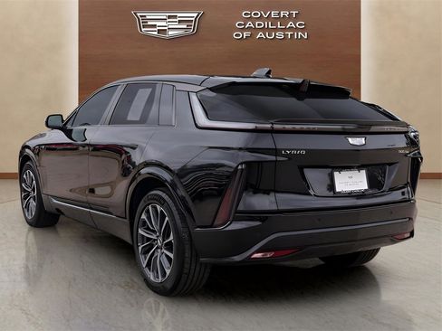 Certified 2024 Cadillac Lyriq Sport image 3