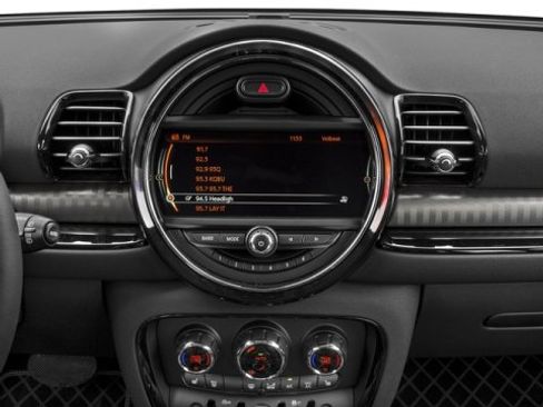 Used 2017 MINI Cooper Clubman S image 10