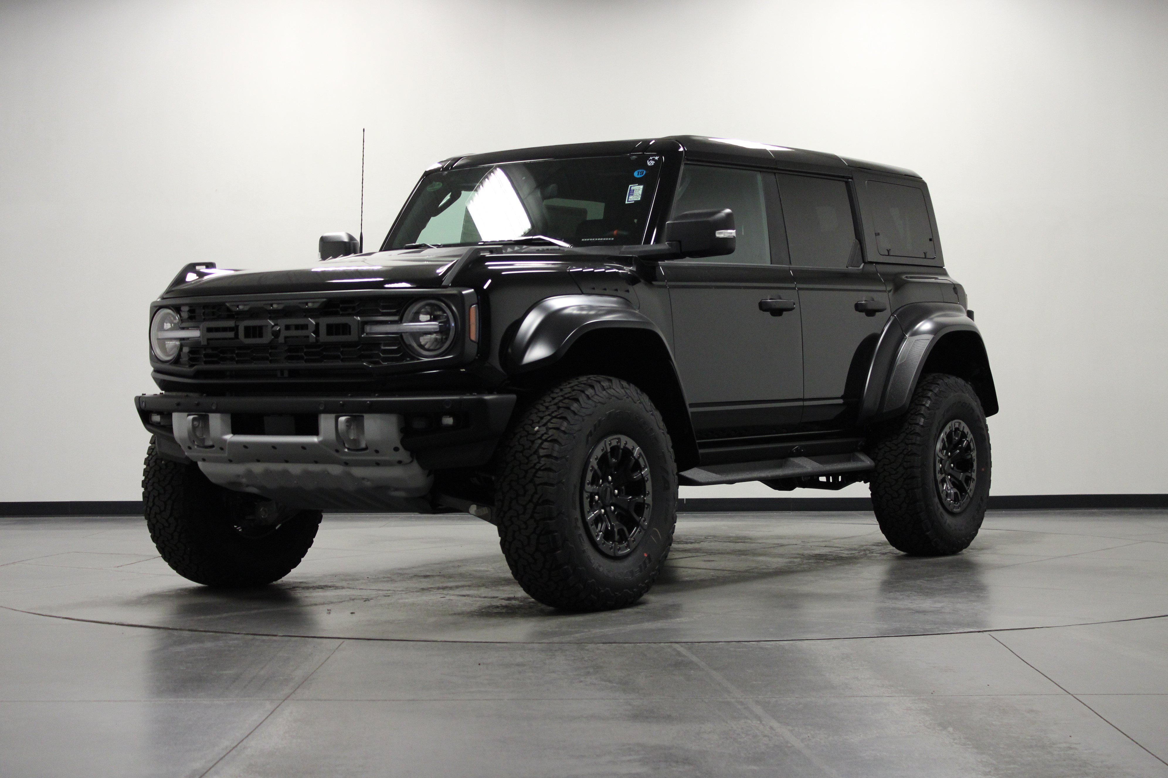 New 2026 Ford Bronco Raptor AWD/4WD image 8