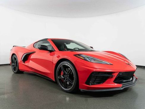 Used 2021 Chevrolet Corvette Stingray Premium Cpe w/ 3LT image 2