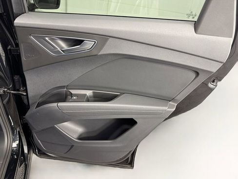 Used 2023 Audi Q4 e-tron Premium Plus w/ Premium Plus image 26