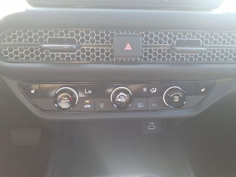 Used 2025 Honda HR-V Sport image 16