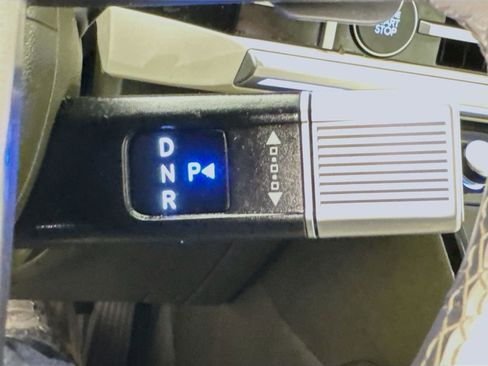 Used 2025 Hyundai Santa Fe Calligraphy AWD/4WD image 21