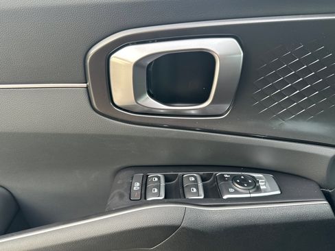 New 2026 Kia Sorento S image 12