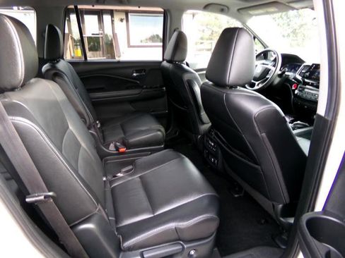 Used 2022 Honda Pilot Touring image 42