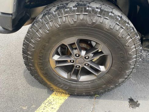 Used 2018 Jeep Wrangler Unlimited Sport AWD/4WD image 44
