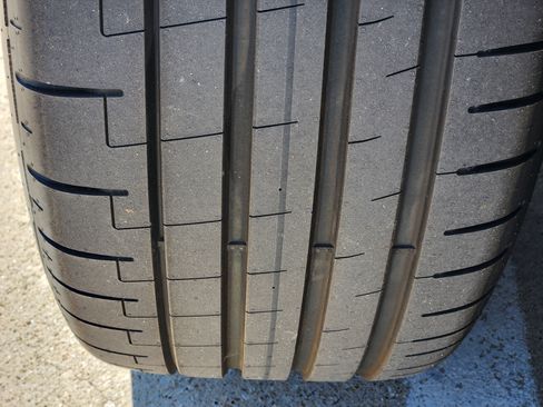 New 2026 Mercedes-Benz GLS 580 4MATIC image 13