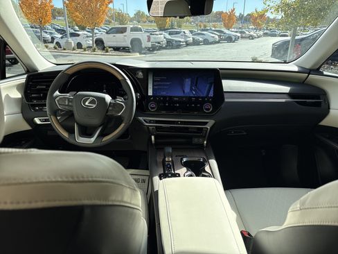 Certified 2025 Lexus RX 350 Premium Plus image 29