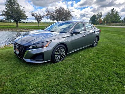 Used 2023 Nissan Altima 2.5 SV