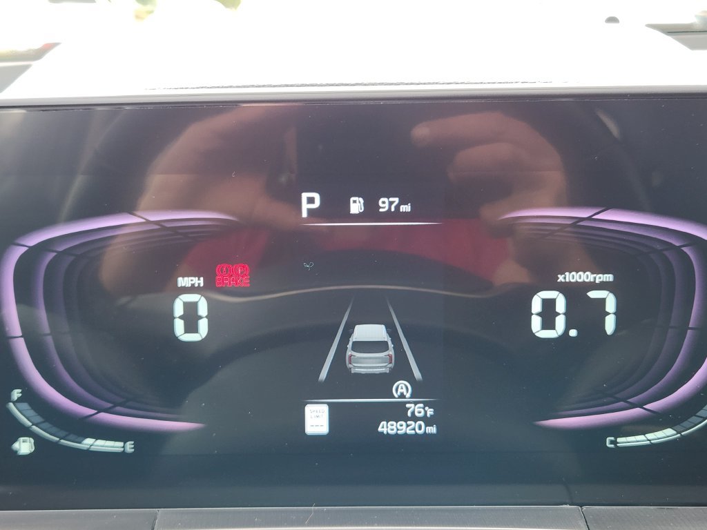 Certified 2023 Kia Telluride S w/ S Sunroof Package AWD/4WD image 18