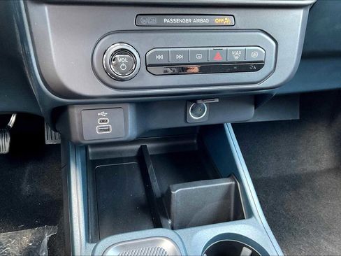 New 2025 Ford Maverick XL image 16