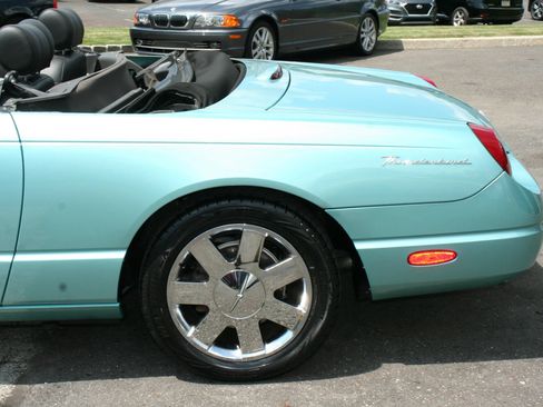 Used 2002 Ford Thunderbird RWD image 16