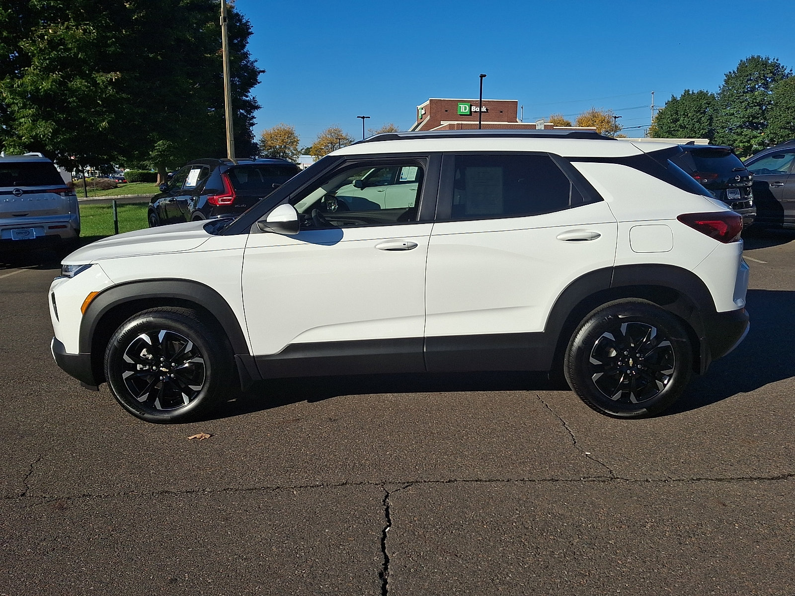Used 2023 Chevrolet TrailBlazer LT w/ Convenience Package FWD image 7