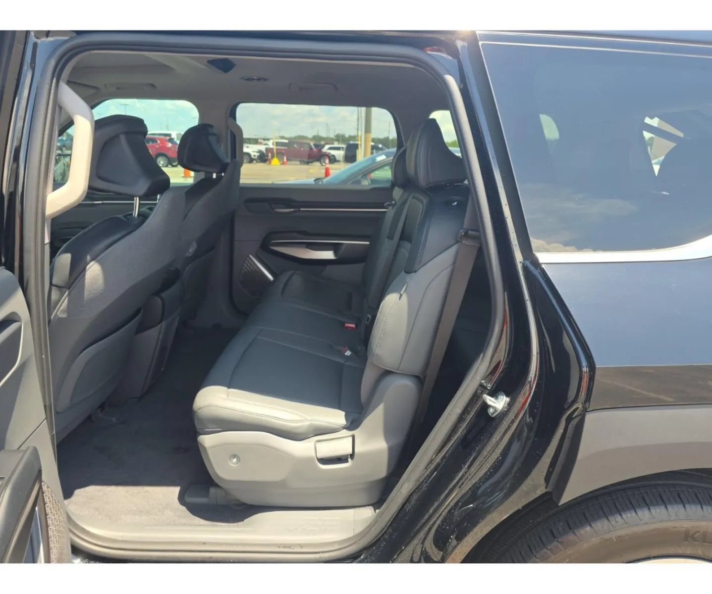 Used 2026 Kia EV9 Light RWD image 6