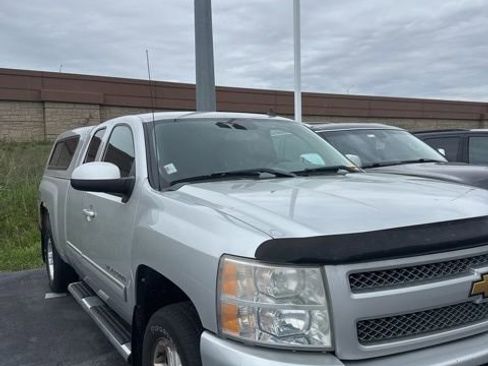 Used 2011 Chevrolet Silverado 1500 LT w/ All-Star Edition AWD/4WD image 1
