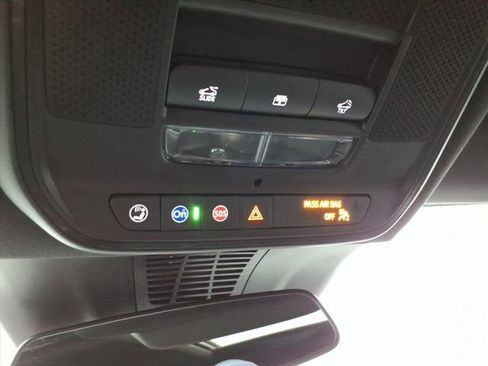 Used 2024 Chevrolet Blazer EV LT image 34