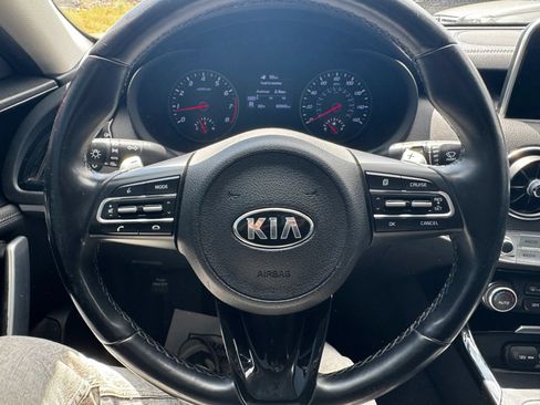 Used 2019 Kia Stinger RWD image 13