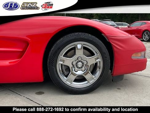 Used 1999 Chevrolet Corvette Coupe w/ Roof Pkg image 9