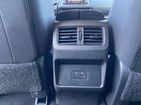 Used 2023 Nissan Rogue SV FWD image 45