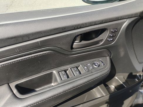 Used 2023 Honda Odyssey Sport image 36