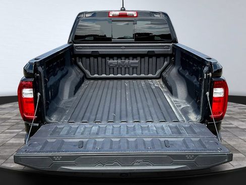 Used 2024 GMC Canyon AT4 w/ Canyon Safety Plus Package AWD/4WD image 9