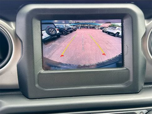 Used 2021 Jeep Wrangler Unlimited Willys image 14