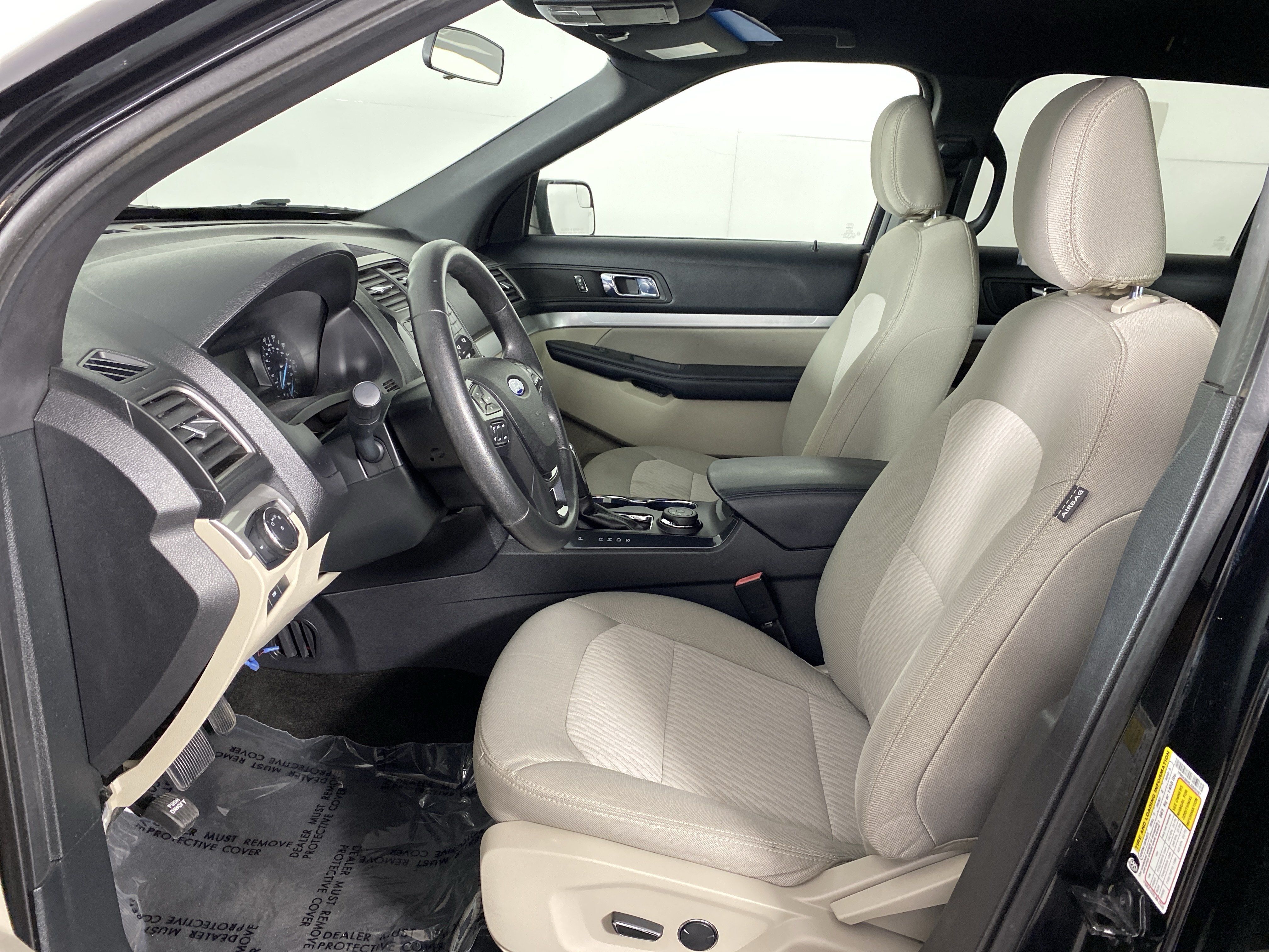 Used 2018 Ford Explorer 4WD w/ Class II Trailer Tow Package image 14