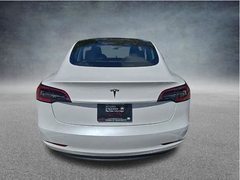 Used 2023 Tesla Model 3 Standard Range image 6