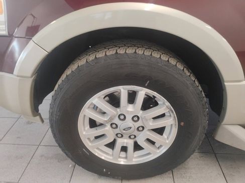 Used 2010 Ford Expedition Eddie Bauer image 12