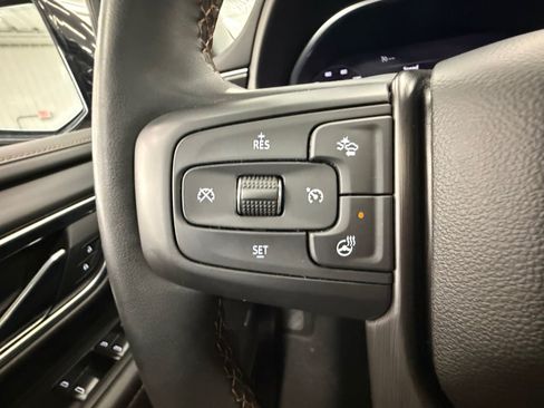 Used 2023 GMC Yukon AT4 w/ Max Trailering Package AWD/4WD image 18