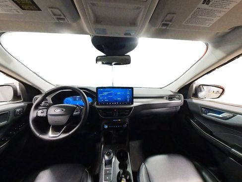 Used 2024 Ford Escape Platinum AWD/4WD image 42
