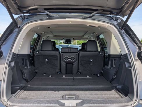 Certified 2025 Honda Pilot Touring image 33