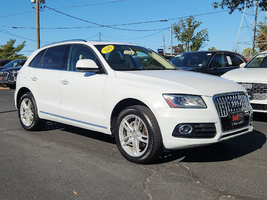 Used 2016 Audi Q5 2.0T Premium Plus w/ Technology Package AWD/4WD image 2