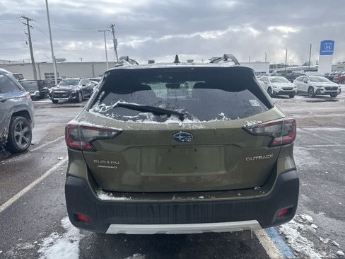 Used 2023 Subaru Outback Limited image 6