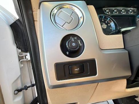 Used 2013 Ford F150 Lariat w/ Luxury Equipment Group image 11