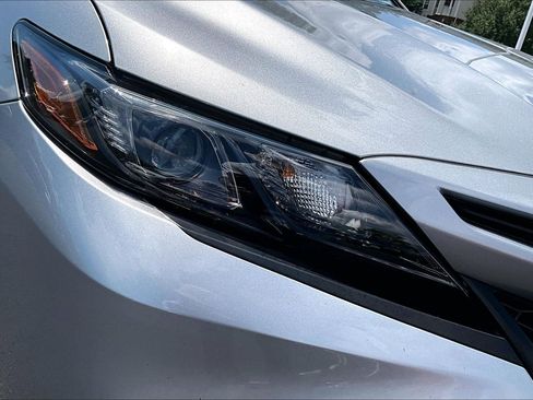 Used 2023 Toyota Camry SE w/ Cold Weather Package FWD image 27