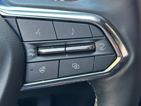 Used 2024 Chevrolet Equinox EV LT FWD image 35