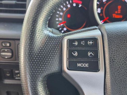 Used 2013 Toyota 4Runner Limited AWD/4WD image 10
