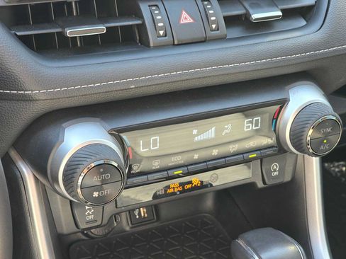 Used 2025 Toyota RAV4 XLE Premium FWD image 30