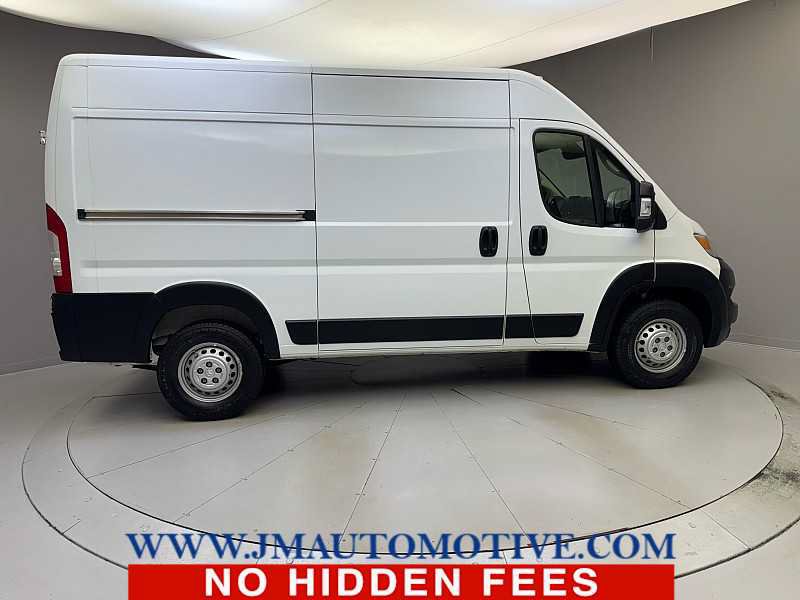 Used 2024 RAM ProMaster 2500 w/ Convenience Group FWD image 6