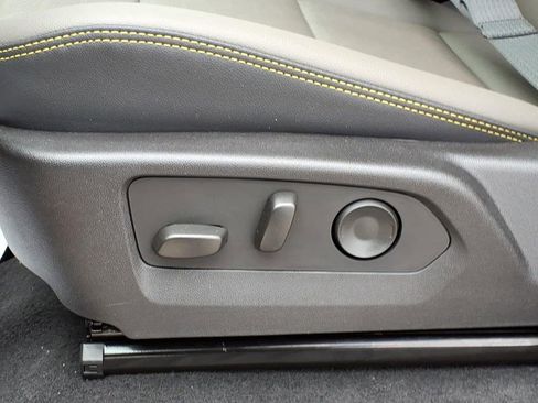 New 2026 Chevrolet Colorado ZR2 w/ Midnight Edition AWD/4WD image 12