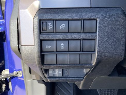 Certified 2025 Toyota Tacoma SR5 image 21