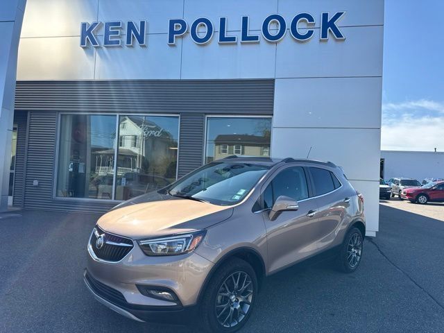 Used 2019 Buick Encore Sport Touring AWD/4WD image 2